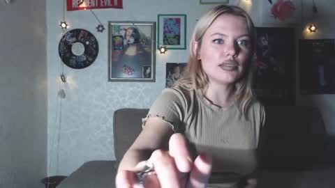 deepholedayss online show from April 12, 2026, 12:54 pm