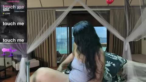 Deeply  Asian style...  Nice to meet you   thumb up me please help us. online show from May 4, 2026, 3:13 am