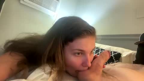 Snapshot of deepthroatqueen33 chatting on October 8, 2025, 11:02 pm deepthroatqueen33 online show from October 8, 2025, 11:02 pm