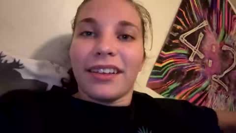 Snapshot of deepthroatqueen33 chatting on October 13, 2025, 1:05 am deepthroatqueen33 online show from October 13, 2025, 1:05 am