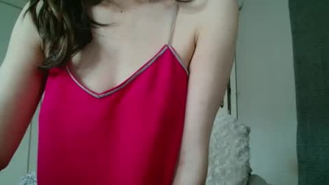 KamiDevi online show from February 1, 2026, 3:21 pm