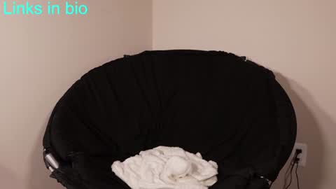  more content and goodies online show from December 12, 2024, 9:58 pm