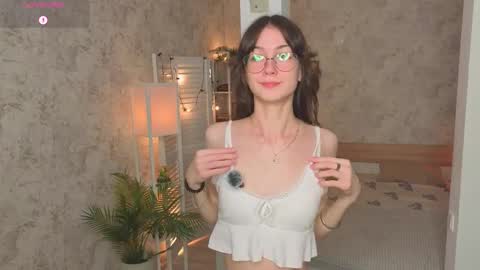 Amy online show from November 21, 2025, 7:45 pm