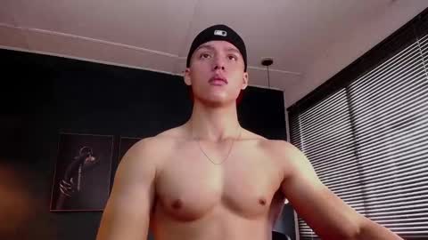 Snapshot of deivid_parker chatting on November 10, 2025, 2:38 pm Deivid online show from November 10, 2025, 2:38 pm