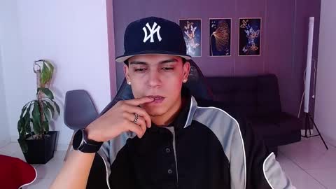 Snapshot of deivid_santoss chatting on September 16, 2025, 2:01 am Deivid online show from September 16, 2025, 2:01 am