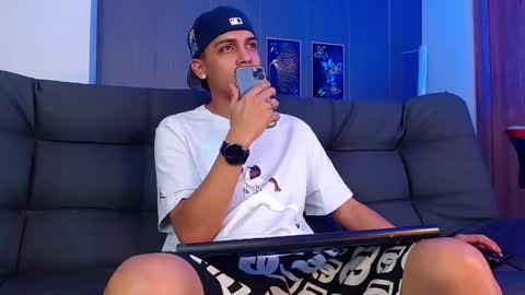 Snapshot of deivid_santoss chatting on October 10, 2025, 12:20 am Deivid online show from October 10, 2025, 12:20 am