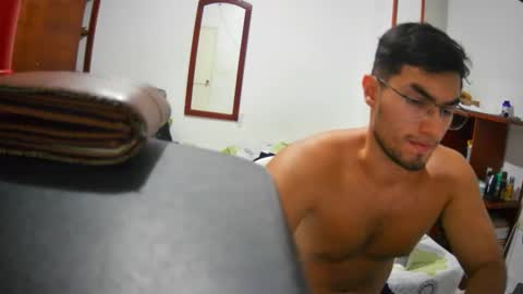 deividellobo online show from December 31, 2024, 4:27 am