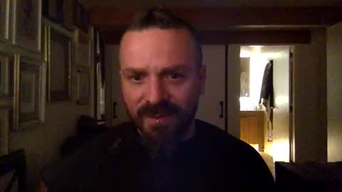 Hermes online show from October 28, 2025, 6:10 pm