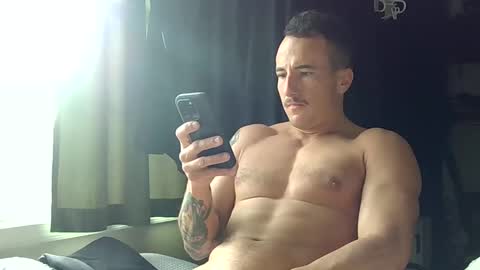 Snapshot of deklanisstrong chatting on December 18, 2024, 2:28 pm Deklan online show from December 18, 2024, 2:28 pm