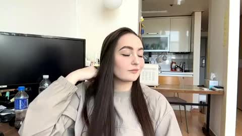 Snapshot of delenaberland chatting on April 7, 2026, 2:01 am Marry online show from April 7, 2026, 2:01 am