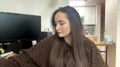 Snapshot of delenaberland chatting on April 9, 2026, 2:11 am Marry online show from April 9, 2026, 2:11 am