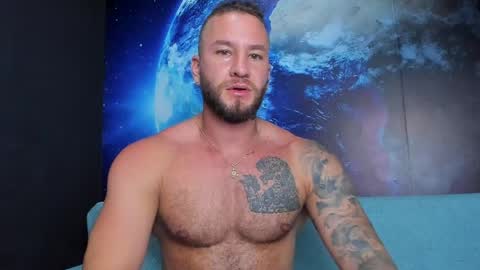 Snapshot of delessandro_world chatting on May 6, 2026, 3:02 am Delessandro online show from May 6, 2026, 3:02 am