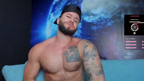 Snapshot of delessandro_world chatting on May 16, 2026, 12:18 am Delessandro online show from May 16, 2026, 12:18 am