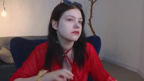 deliaeffy online show from April 5, 2026, 12:35 pm