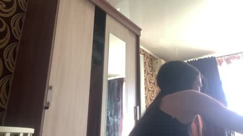 Kiki online show from April 16, 2026, 8:04 am