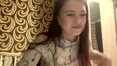 Kiki online show from May 12, 2026, 5:37 am