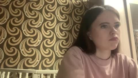 Kiki online show from May 17, 2026, 5:16 am