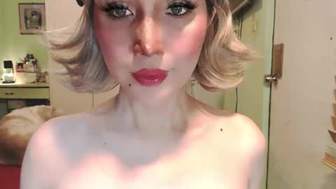 Mercedes online show from April 13, 2026, 1:55 am