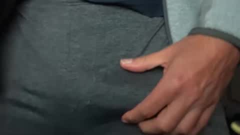 delicioso4u online show from November 22, 2025, 1:59 am