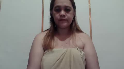 Snapshot of deliciousmel4u chatting on February 19, 2026, 11:23 pm mel online show from February 19, 2026, 11:23 pm