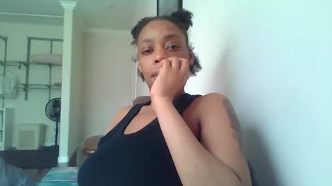 Snapshot of delightfuldark chatting on February 3, 2025, 5:46 pm delightfuldark online show from February 3, 2025, 5:46 pm