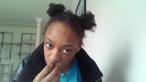 Snapshot of delightfuldark chatting on February 6, 2025, 11:26 pm delightfuldark online show from February 6, 2025, 11:26 pm