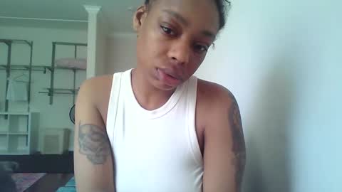 Snapshot of delightfuldark chatting on February 7, 2025, 5:07 pm delightfuldark online show from February 7, 2025, 5:07 pm