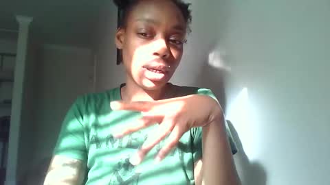 Snapshot of delightfuldark chatting on February 10, 2025, 10:40 pm delightfuldark online show from February 10, 2025, 10:40 pm