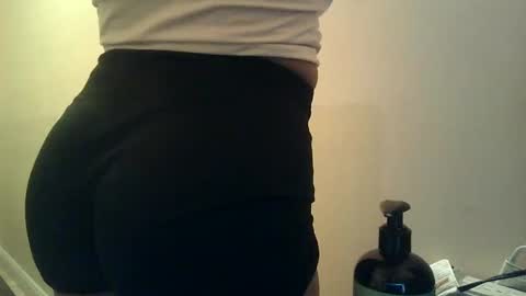 Snapshot of delightfuldark chatting on March 7, 2025, 7:19 am delightfuldark online show from March 7, 2025, 7:19 am