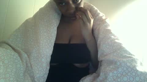 Snapshot of delightfuldark chatting on March 12, 2025, 5:38 pm delightfuldark online show from March 12, 2025, 5:38 pm