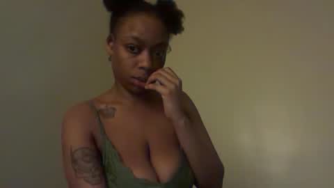 Snapshot of delightfuldark chatting on October 17, 2025, 9:56 am delightfuldark online show from October 17, 2025, 9:56 am