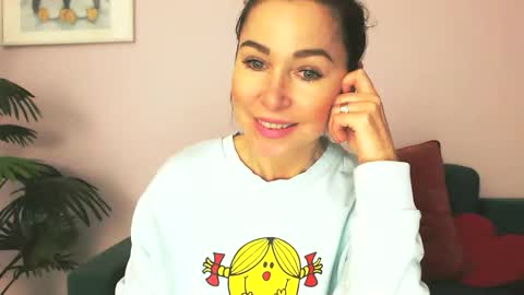 delilah_sweet online show from April 2, 2026, 1:09 pm