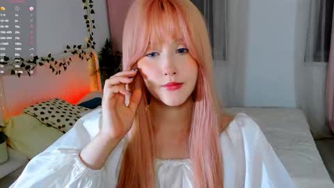 Delilah or Laila online show from September 15, 2025, 10:32 pm