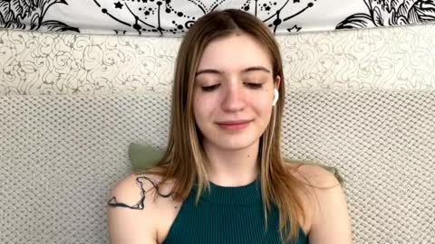 Sia online show from April 2, 2026, 1:09 pm