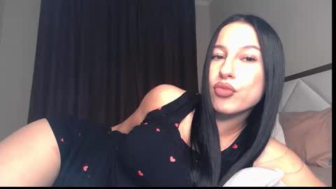 delly_love online show from September 19, 2025, 6:30 pm
