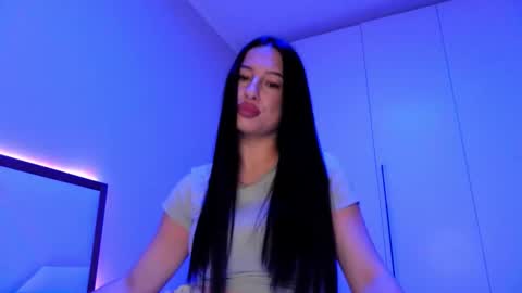 delly_love online show from March 27, 2026, 8:41 pm