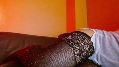 Delphine online show from March 25, 2026, 6:14 pm