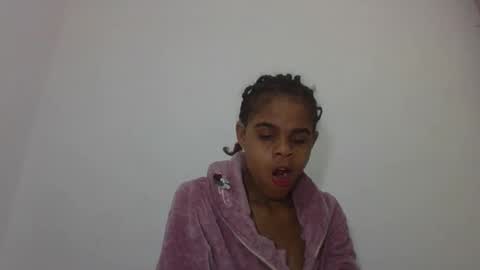 delphine online show from June 2, 2026, 3:41 am