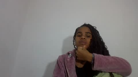 Snapshot of delphineee chatting on July 1, 2026, 4:25 am delphine online show from July 1, 2026, 4:25 am