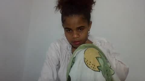Snapshot of delphineee chatting on July 3, 2026, 7:42 pm delphine online show from July 3, 2026, 7:42 pm