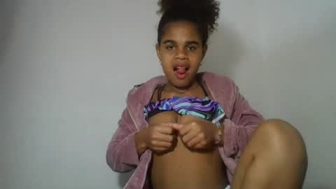 Snapshot of delphineee chatting on July 14, 2026, 10:21 am delphine online show from July 14, 2026, 10:21 am