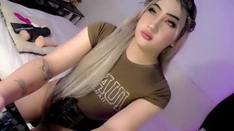 Chesca online show from November 9, 2025, 6:12 am