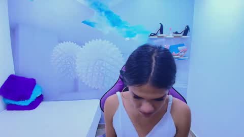 DEMI online show from November 24, 2025, 12:38 pm