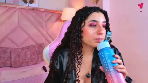 Snapshot of demijones_ chatting on May 2, 2026, 4:17 am Demi online show from May 2, 2026, 4:17 am