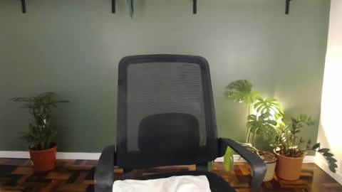 Snapshot of demmetria chatting on March 25, 2026, 5:30 pm demmetria online show from March 25, 2026, 5:30 pm