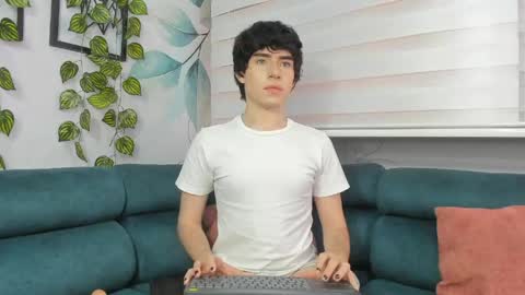   online show from April 29, 2026, 2:10 pm