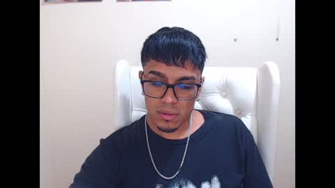 Demon online show from February 1, 2025, 8:58 pm