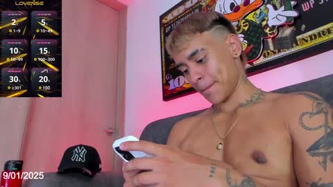 Snapshot of demonaelxx chatting on January 10, 2025, 3:50 am Onlyfans ftmdemonsexxx online show from January 10, 2025, 3:50 am