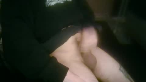 Snapshot of demondickxxx chatting on January 6, 2026, 4:27 am demondickxxx online show from January 6, 2026, 4:27 am