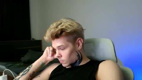 Denis online show from May 15, 2026, 4:58 pm